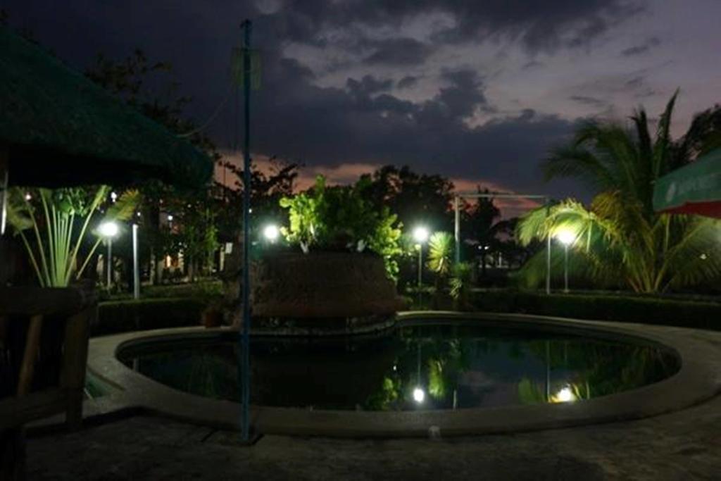Rama International Beach Resort Botolan Exteriör bild
