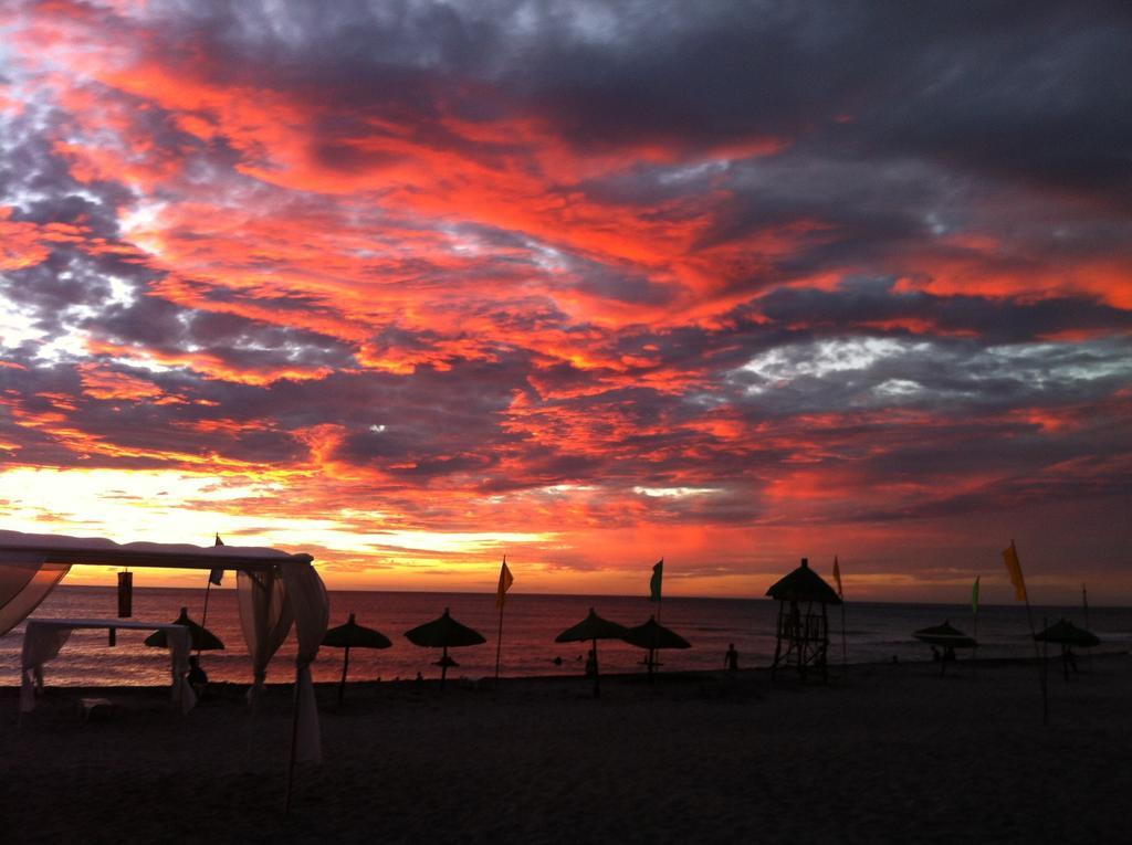 Rama International Beach Resort Botolan Exteriör bild