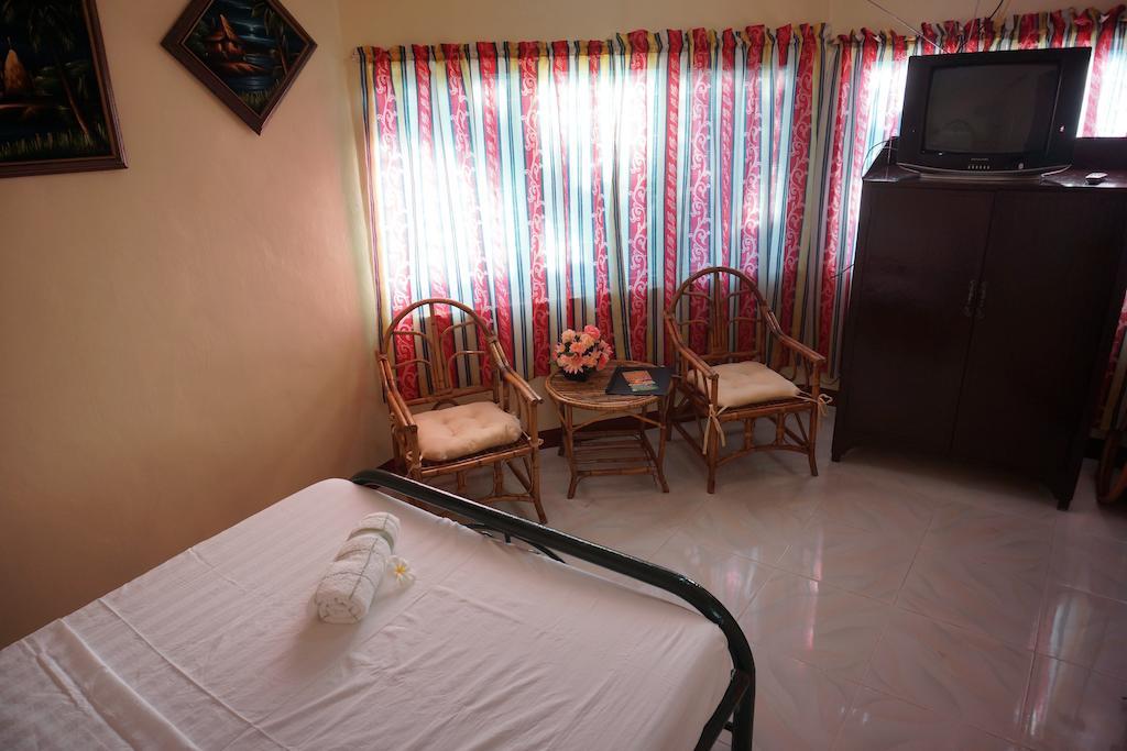 Rama International Beach Resort Botolan Rum bild